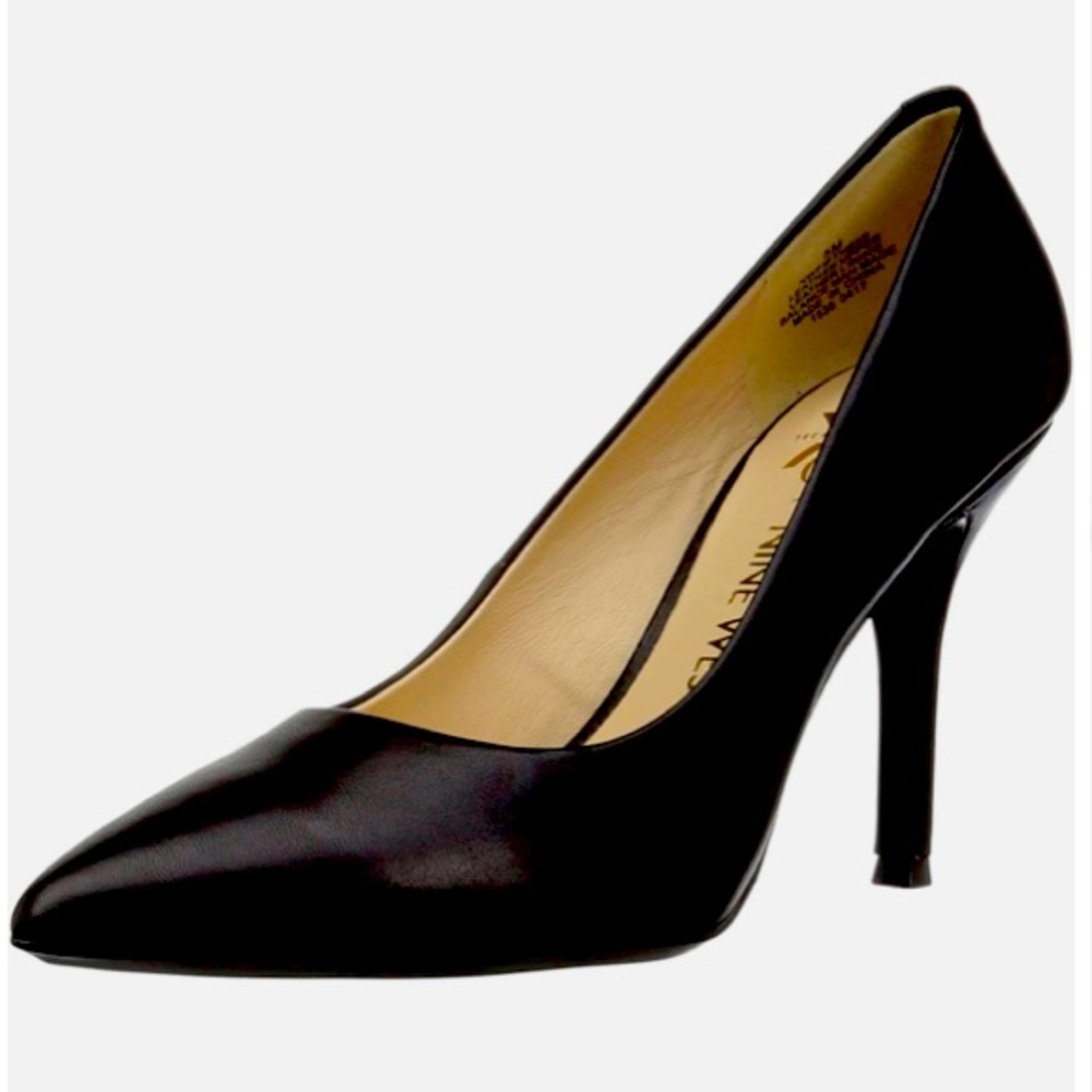 Nine West pointed toe heels size 8.5